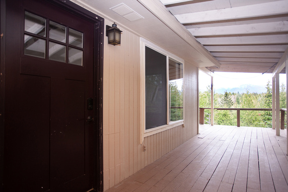 entry door side deck